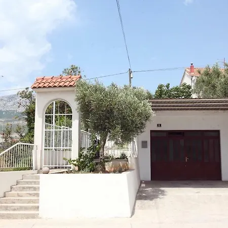 Apartment Oliva