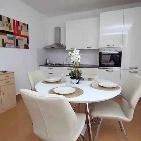 Apartment Oliva *